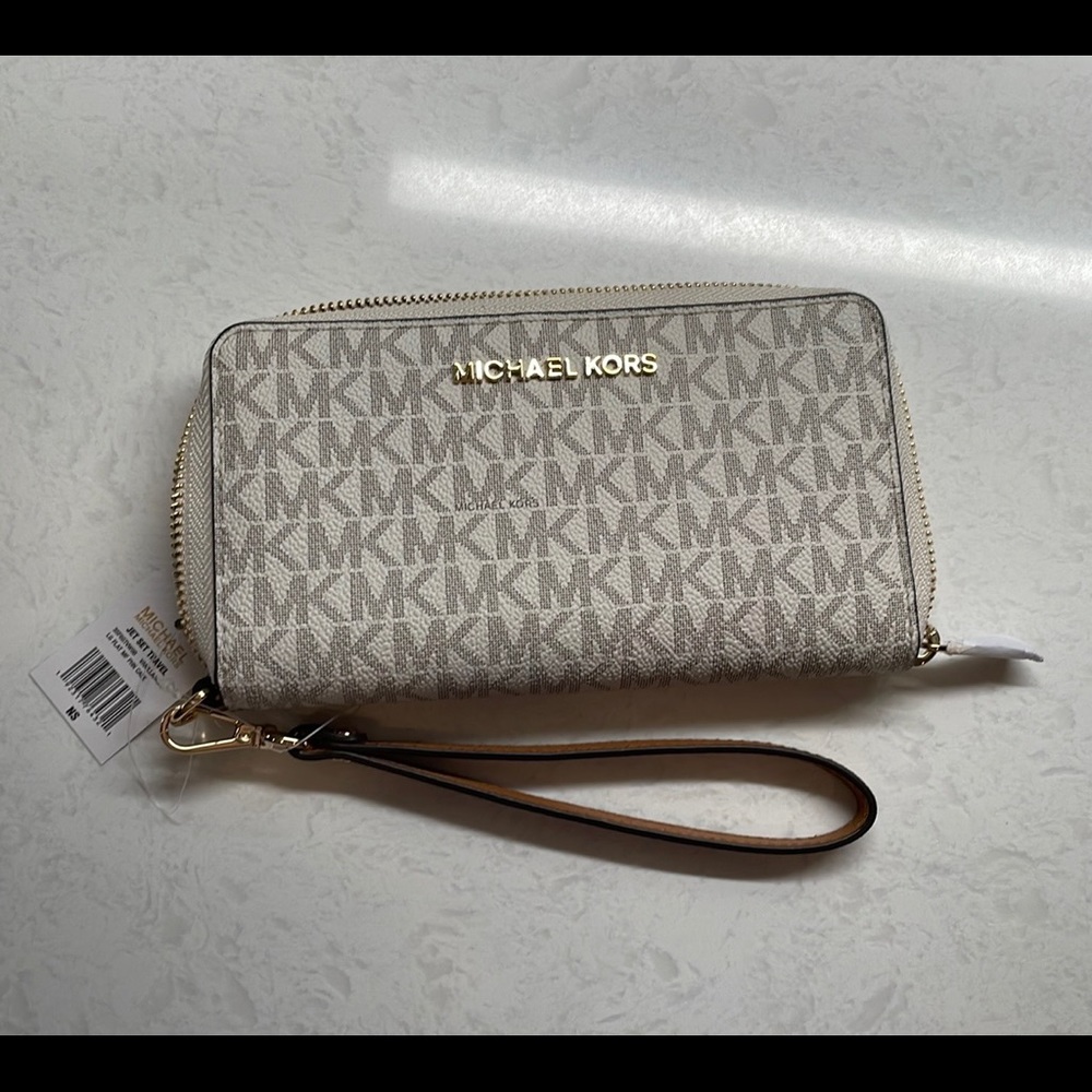 Michael Kors Jet Set wristlet wallet with phone case